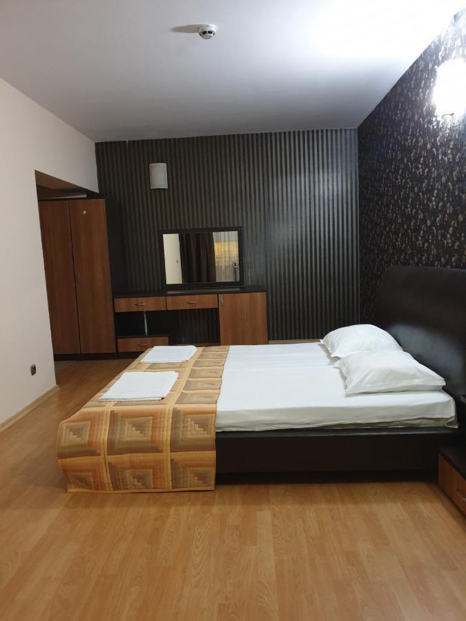 Guest House California 帕莫瑞 外观 照片